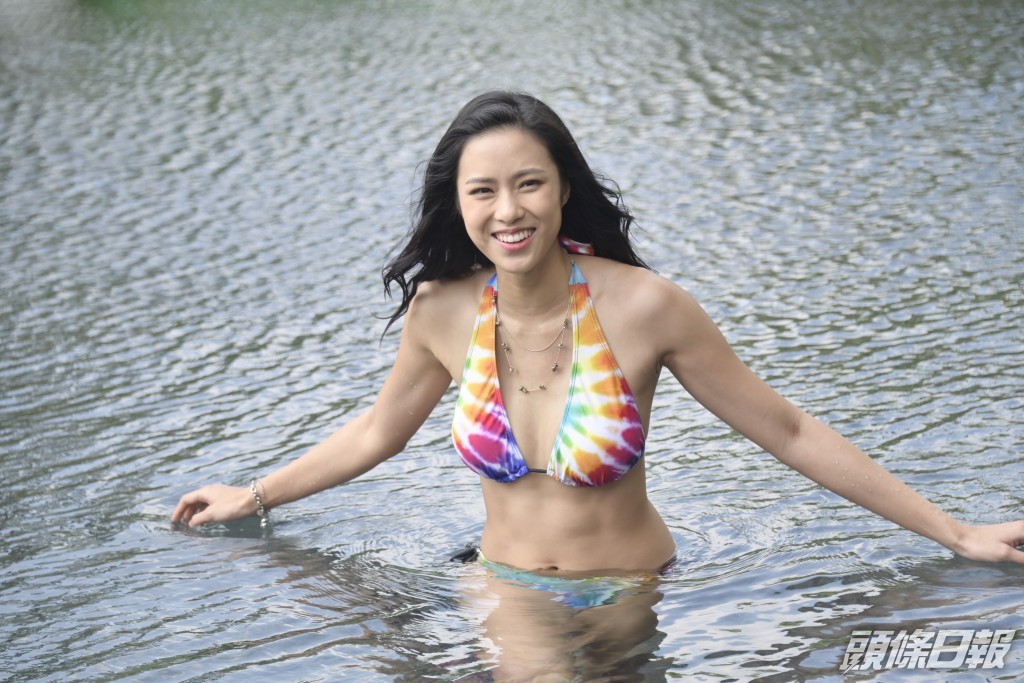 劉穎鏇在劇集《超能使者》中的比堅尼水着Look相當吸睛。